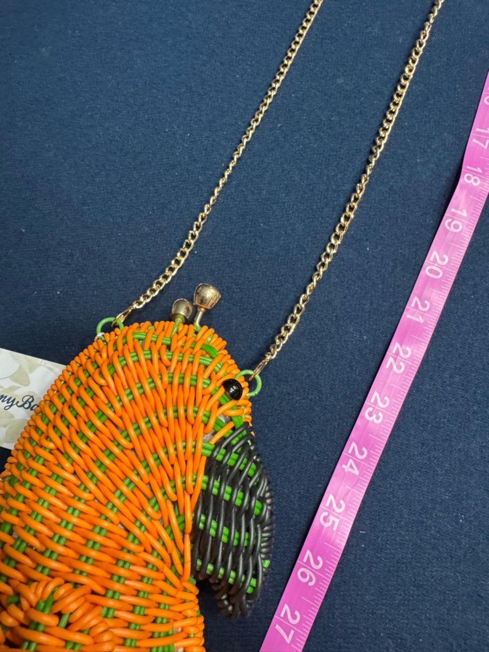 Tommy Bahama wicker Colorful Parrot purse w/ removable chain strap. Fully lined - Picture 5 of 10